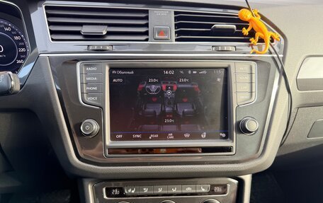 Volkswagen Tiguan II, 2017 год, 2 180 000 рублей, 36 фотография