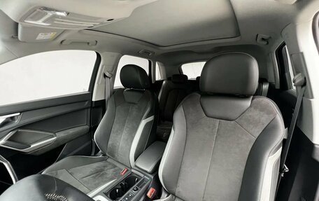 Audi Q3, 2022 год, 3 949 900 рублей, 21 фотография