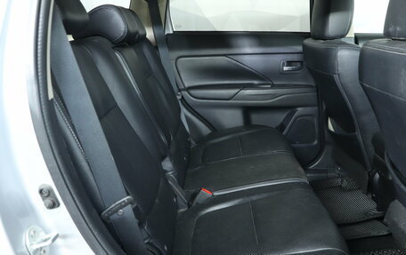Mitsubishi Outlander III рестайлинг 3, 2013 год, 1 149 000 рублей, 28 фотография