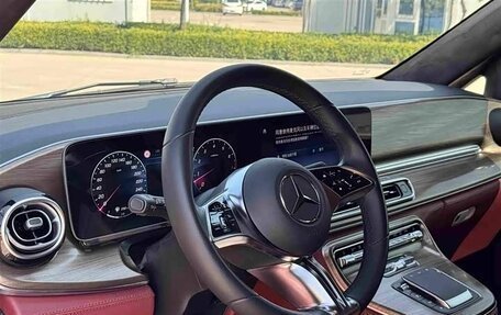 Mercedes-Benz V-Класс, 2025 год, 7 299 444 рублей, 10 фотография