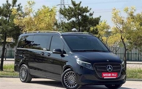 Mercedes-Benz V-Класс, 2025 год, 7 299 444 рублей, 4 фотография