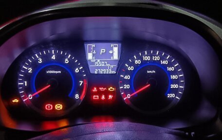 Hyundai Solaris II рестайлинг, 2016 год, 700 000 рублей, 13 фотография