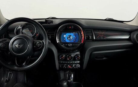 MINI Hatch, 2019 год, 1 749 000 рублей, 15 фотография