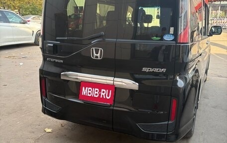 Honda Stepwgn IV, 2017 год, 1 800 000 рублей, 3 фотография