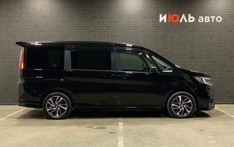 Honda Stepwgn IV, 2019 год, 2 370 000 рублей, 4 фотография