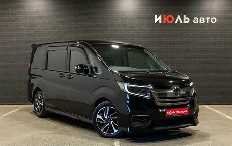Honda Stepwgn IV, 2019 год, 2 370 000 рублей, 3 фотография