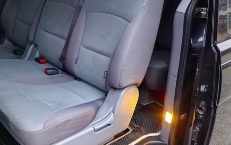 Hyundai H-1 II рестайлинг, 2011 год, 2 100 000 рублей, 10 фотография