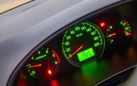 Hyundai H-1 II рестайлинг, 2011 год, 2 100 000 рублей, 18 фотография