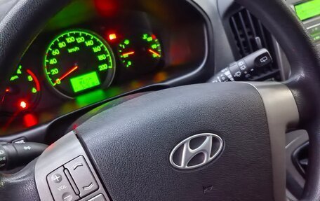 Hyundai H-1 II рестайлинг, 2011 год, 2 100 000 рублей, 15 фотография