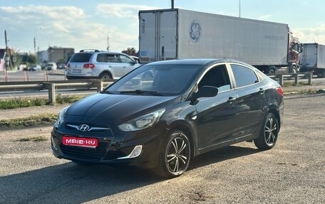 Hyundai Solaris II рестайлинг, 2012 год, 650 000 рублей, 1 фотография