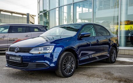 Volkswagen Jetta VI, 2013 год, 1 098 000 рублей, 3 фотография