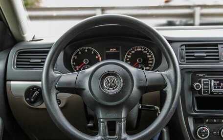 Volkswagen Jetta VI, 2013 год, 1 098 000 рублей, 16 фотография