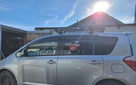 Toyota Ractis I, 2005 год, 560 000 рублей, 2 фотография