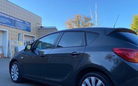 Opel Astra J, 2013 год, 855 000 рублей, 5 фотография