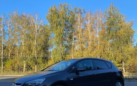 Opel Astra J, 2013 год, 855 000 рублей, 10 фотография