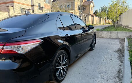 Toyota Camry, 2022 год, 3 200 000 рублей, 5 фотография