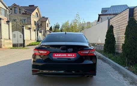 Toyota Camry, 2022 год, 3 200 000 рублей, 4 фотография