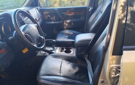 Mitsubishi Pajero IV, 2007 год, 1 159 000 рублей, 12 фотография