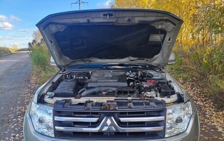 Mitsubishi Pajero IV, 2007 год, 1 159 000 рублей, 28 фотография