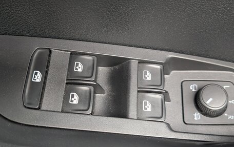 Skoda Karoq I, 2022 год, 3 250 000 рублей, 10 фотография