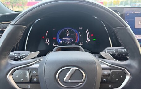 Lexus RX IV рестайлинг, 2023 год, 7 100 000 рублей, 8 фотография