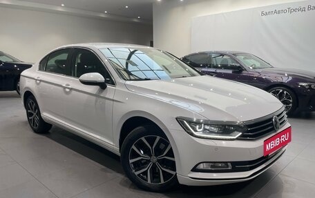 Volkswagen Passat B8 рестайлинг, 2018 год, 2 788 000 рублей, 3 фотография