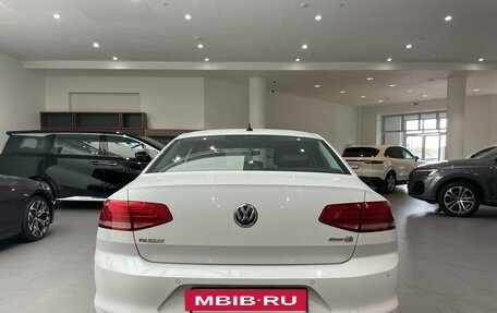 Volkswagen Passat B8 рестайлинг, 2018 год, 2 788 000 рублей, 5 фотография