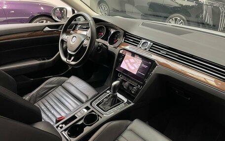 Volkswagen Passat B8 рестайлинг, 2018 год, 2 788 000 рублей, 11 фотография