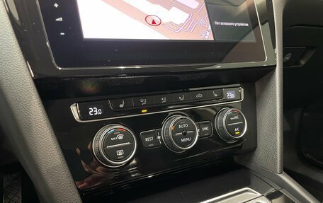 Volkswagen Passat B8 рестайлинг, 2018 год, 2 788 000 рублей, 18 фотография