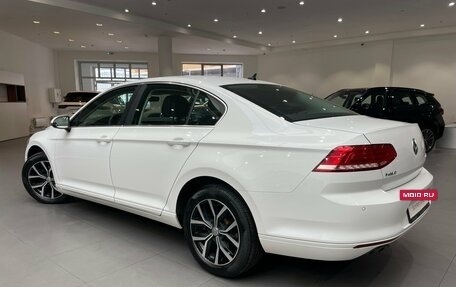 Volkswagen Passat B8 рестайлинг, 2018 год, 2 788 000 рублей, 6 фотография