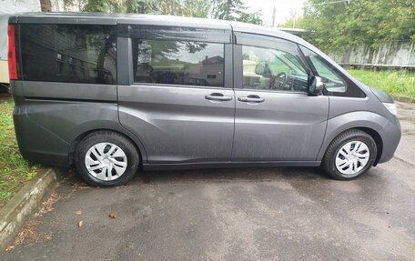 Honda Stepwgn IV, 2018 год, 1 900 000 рублей, 13 фотография