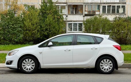 Opel Astra J, 2013 год, 740 000 рублей, 3 фотография