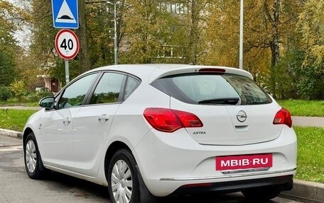 Opel Astra J, 2013 год, 740 000 рублей, 4 фотография