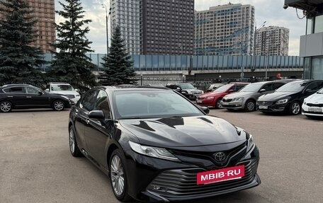 Toyota Camry, 2020 год, 2 800 000 рублей, 2 фотография