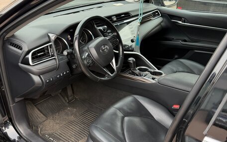 Toyota Camry, 2020 год, 2 800 000 рублей, 5 фотография