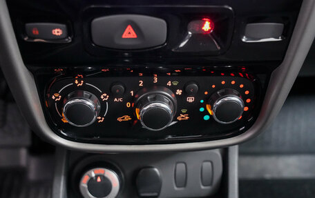 Renault Duster I рестайлинг, 2015 год, 1 099 000 рублей, 18 фотография