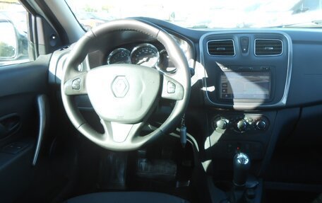 Renault Sandero II рестайлинг, 2015 год, 780 000 рублей, 11 фотография