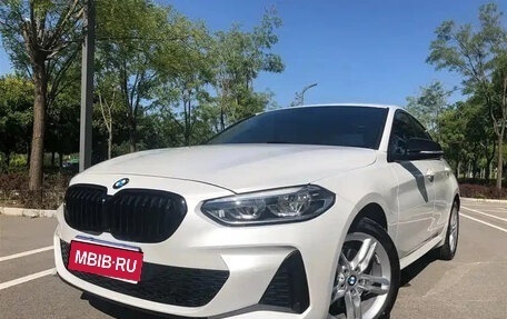 BMW 1 серия, 2023 год, 1 810 000 рублей, 1 фотография