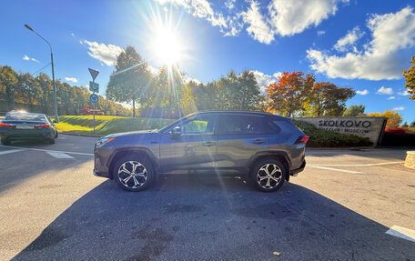 Toyota RAV4, 2022 год, 4 650 000 рублей, 6 фотография