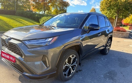 Toyota RAV4, 2022 год, 4 650 000 рублей, 2 фотография