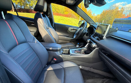 Toyota RAV4, 2022 год, 4 650 000 рублей, 9 фотография