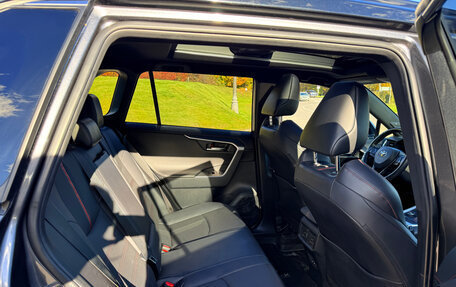 Toyota RAV4, 2022 год, 4 650 000 рублей, 13 фотография
