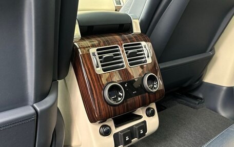 Land Rover Range Rover IV рестайлинг, 2019 год, 7 000 000 рублей, 14 фотография