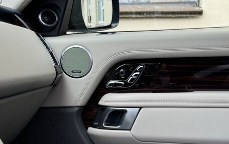 Land Rover Range Rover IV рестайлинг, 2019 год, 7 000 000 рублей, 18 фотография