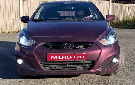 Hyundai Solaris II рестайлинг, 2012 год, 730 000 рублей, 2 фотография