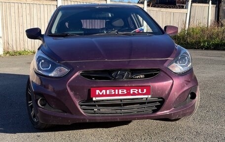 Hyundai Solaris II рестайлинг, 2012 год, 730 000 рублей, 5 фотография