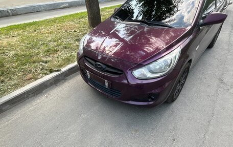 Hyundai Solaris II рестайлинг, 2012 год, 730 000 рублей, 11 фотография