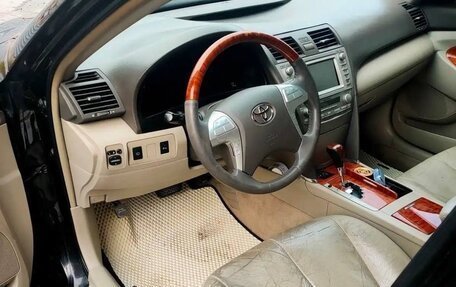 Toyota Camry, 2011 год, 1 150 000 рублей, 4 фотография