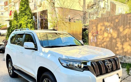 Toyota Land Cruiser Prado 150 рестайлинг 2, 2018 год, 5 200 000 рублей, 5 фотография
