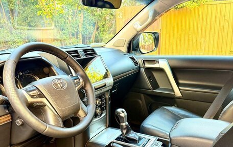 Toyota Land Cruiser Prado 150 рестайлинг 2, 2018 год, 5 200 000 рублей, 7 фотография